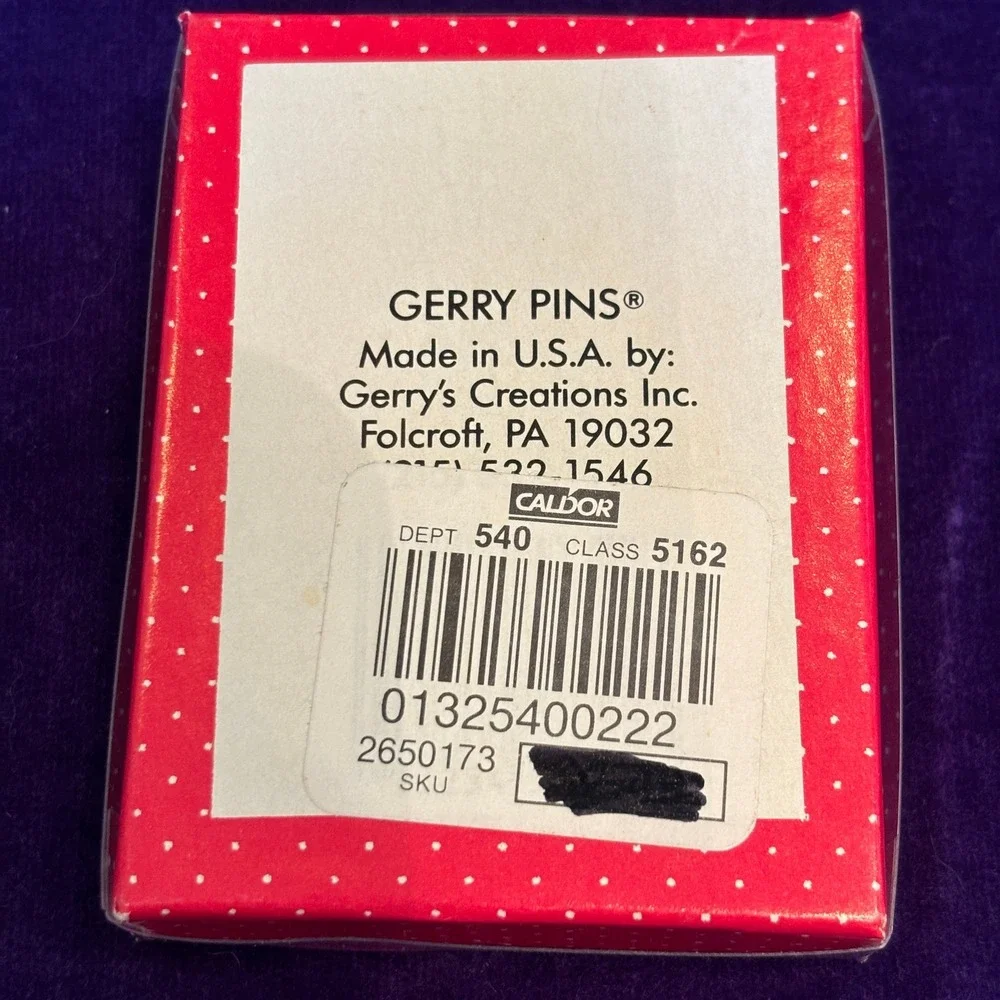 Gerry's Vintage Christmas Bells Holly Enamel Red Green Gold Tone Brooch Pin